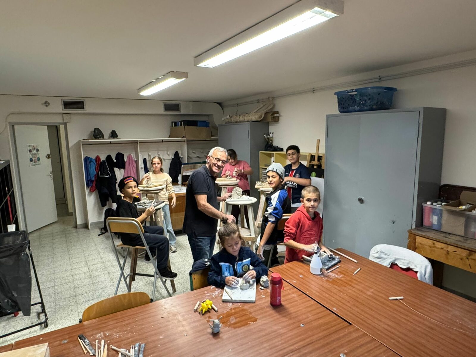 Բրուտագործութիւն - կաւագործութիւն